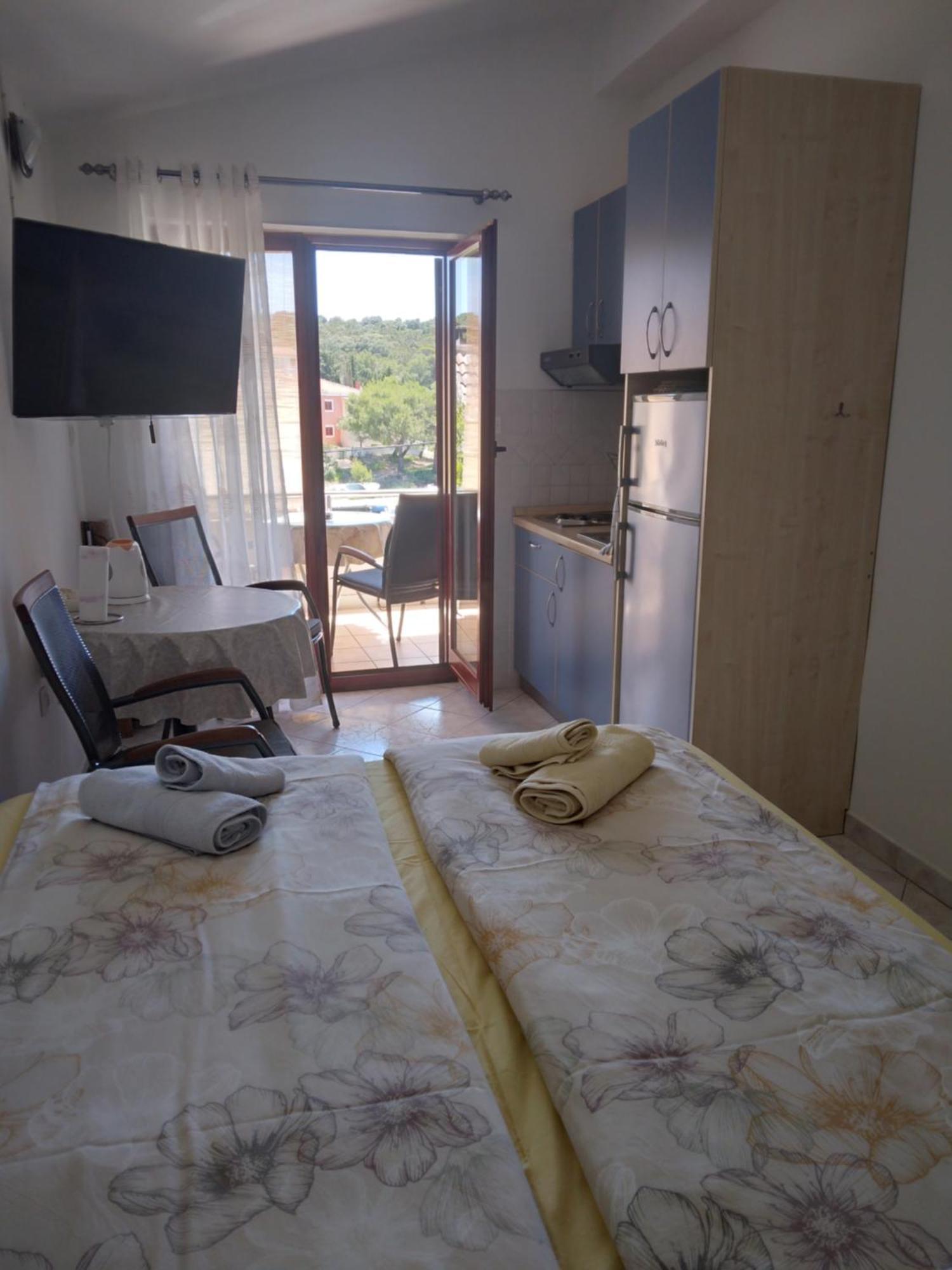 Apartmani Goga - Molat 6 Экстерьер фото